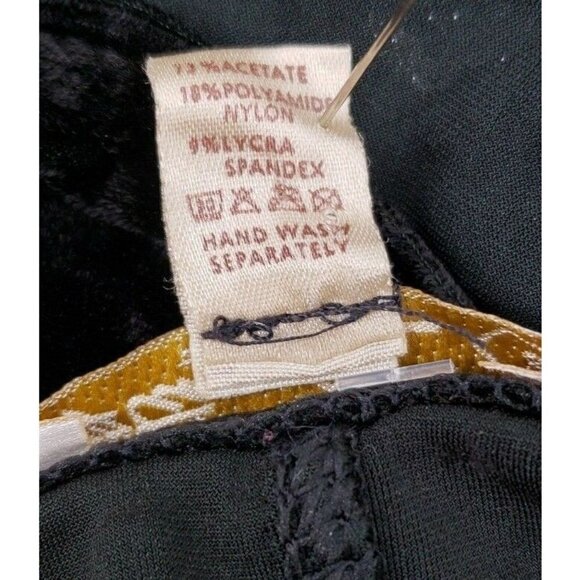 Etincelle Paris Black Velvet Dress Size 3 Goth Steampunk Guipure Lace - Picture 8 of 8